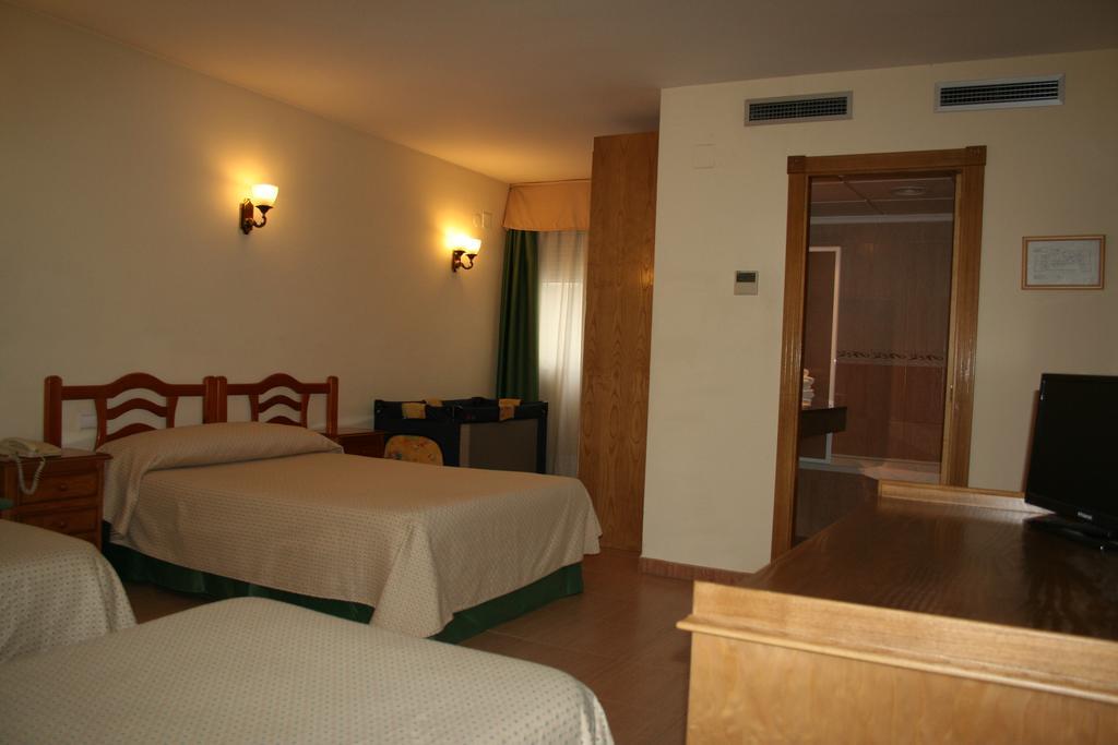 Hotel Austria 76 Puerto de Sagunto Exterior photo