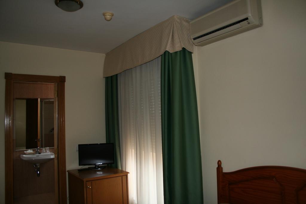 Hotel Austria 76 Puerto de Sagunto Exterior photo